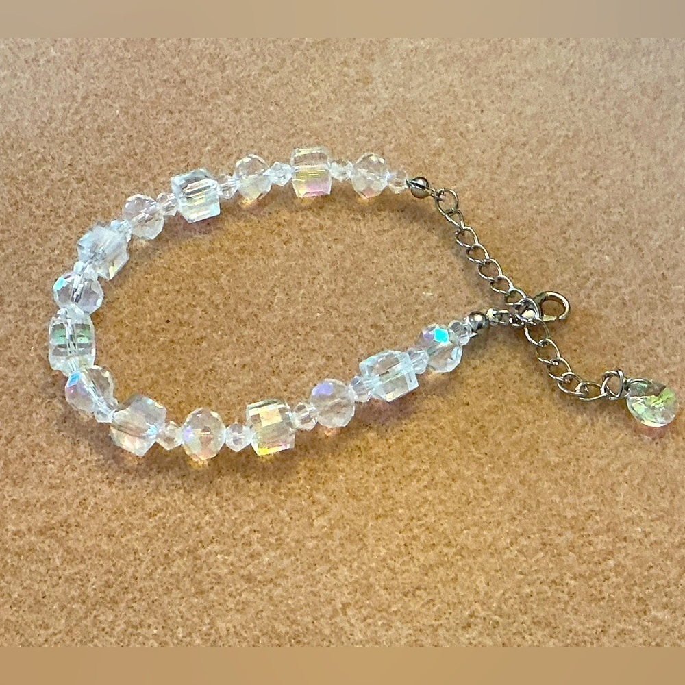 Synthetic Crystal Bracelet plated White K, Brand New!